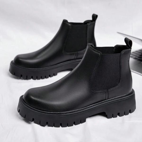 Beyond The Cross Style With Winter Clothes 2024 New Men's Boots